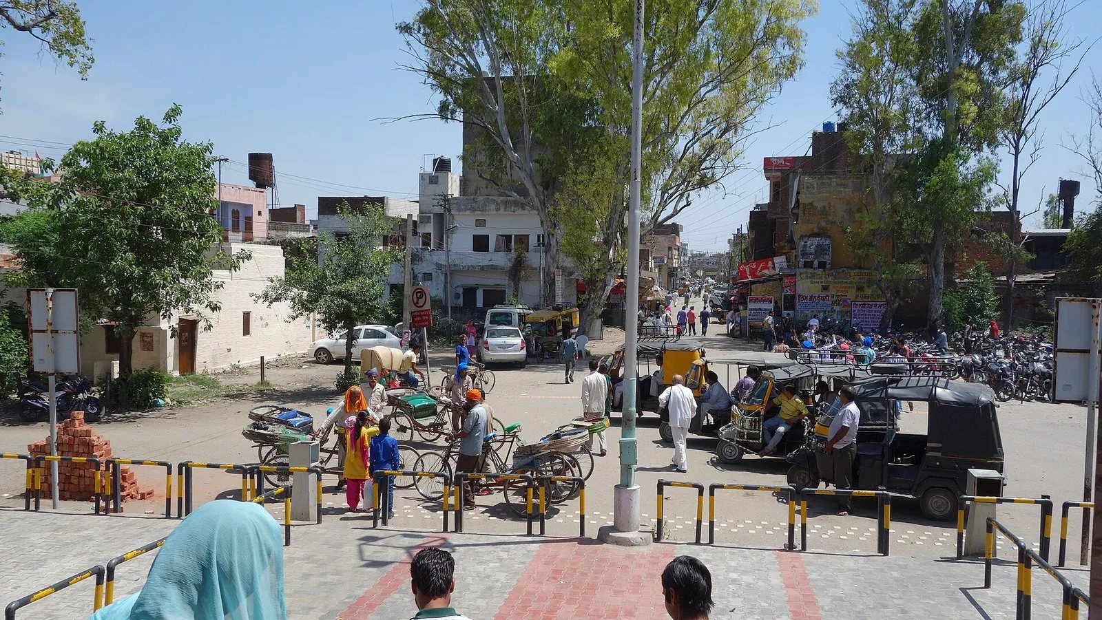 Qadian railway station